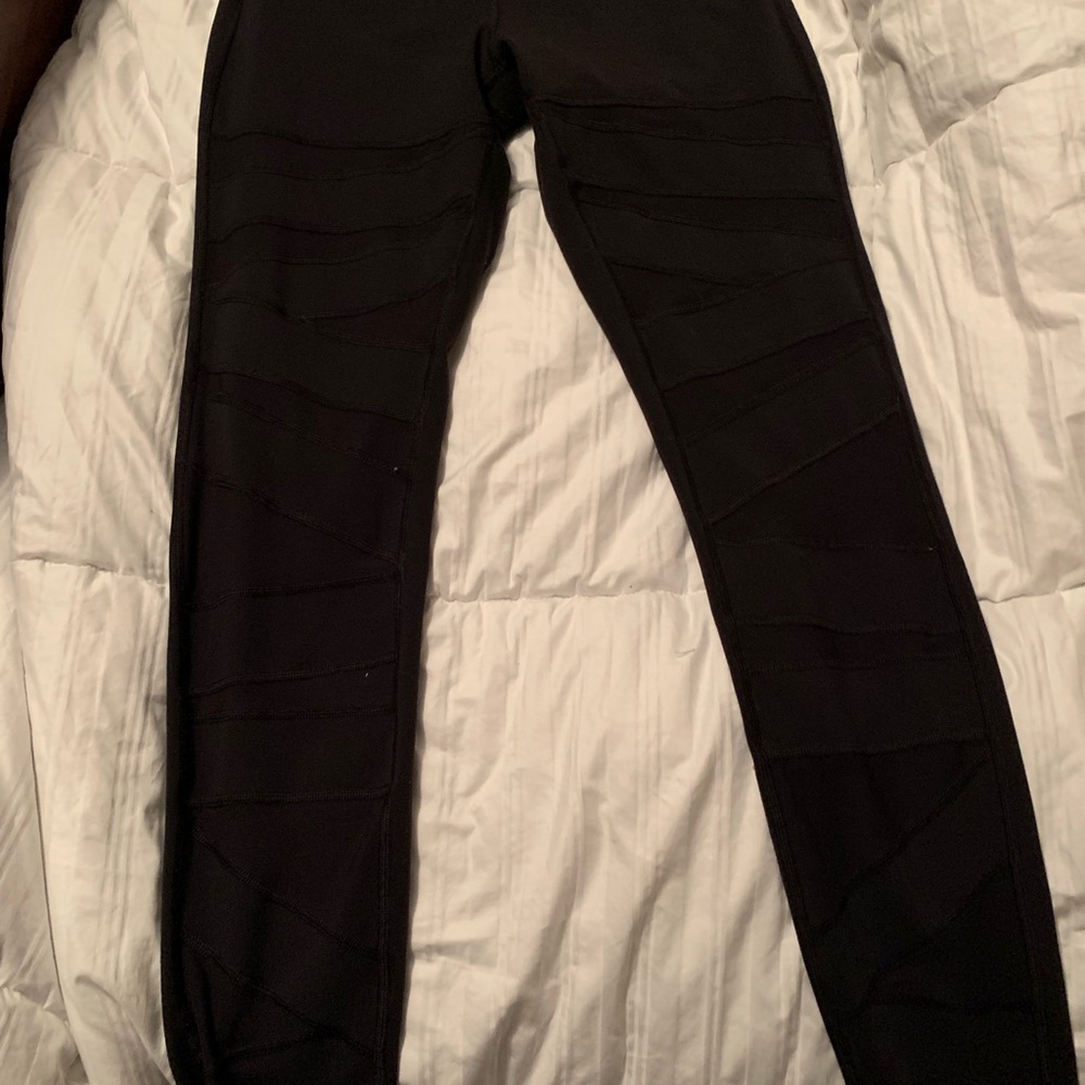 Lululemond wunder under mesh